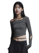 Load image into Gallery viewer, Minimalist Long Sleeve Crop Top