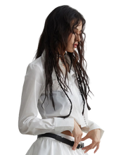 Load image into Gallery viewer, Cropped Button-Up Cotton Blouse