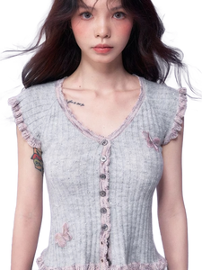 Butterfly Embellished Short Sleeve Knit Blouse